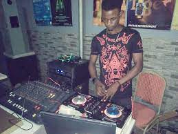 DJ Skipo Ati Esther (Refix) mp3 download