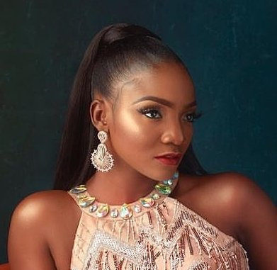 Simi Biography: Early Life, Education, Career, Net Worth, Husband, Awards, and Songs