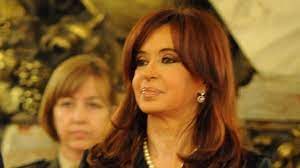 Vice President of Argentina Cristina Fernández escapes death after gunman’s pistol jams in her face (videos)