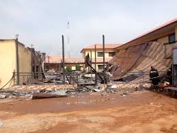  Gangbanger set the INEC office in Imo state on fire